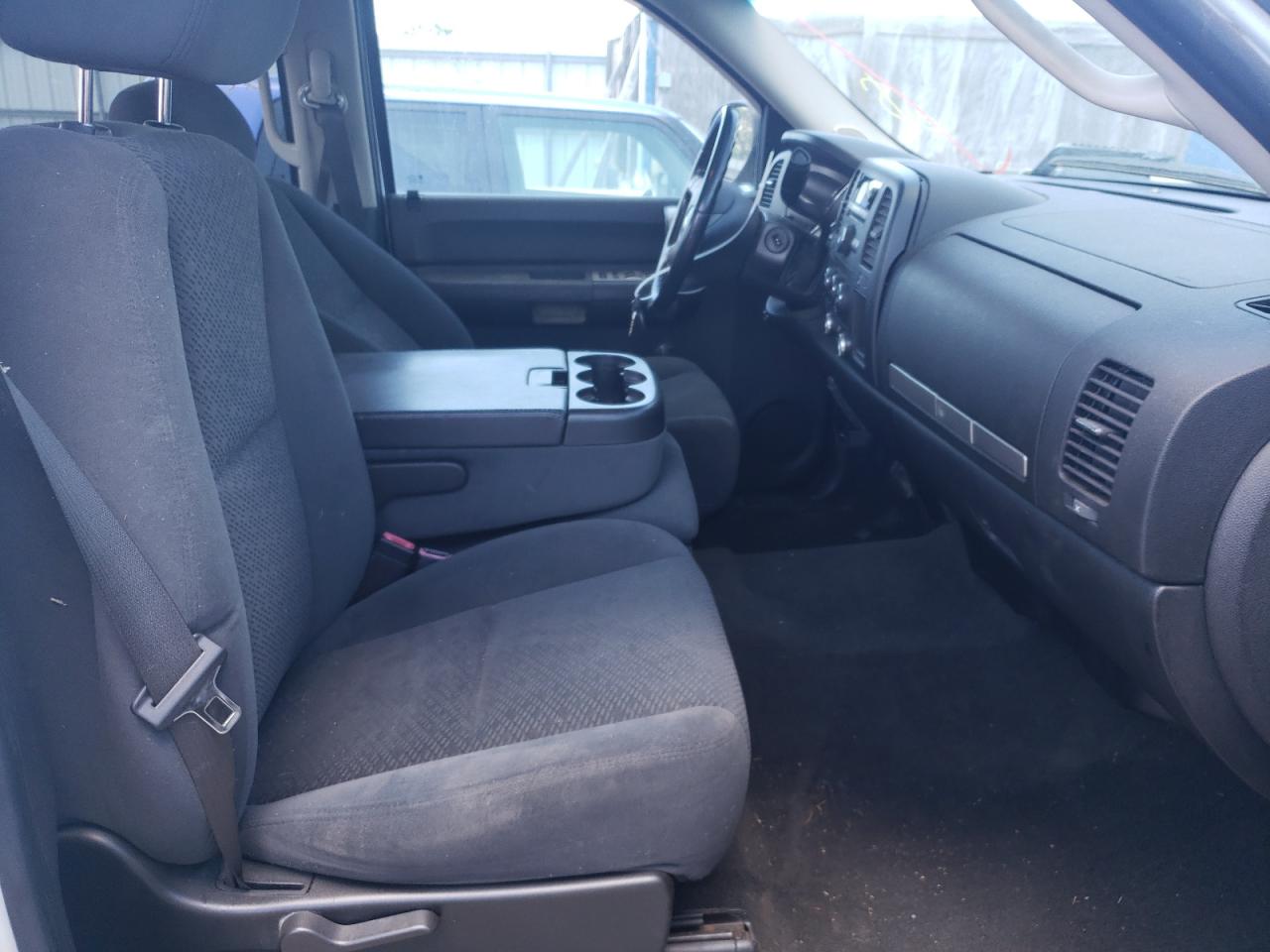 Photo 5 from auction – 2008 CHEVROLET SILVERADO with VIN 2GCEC13C781241143