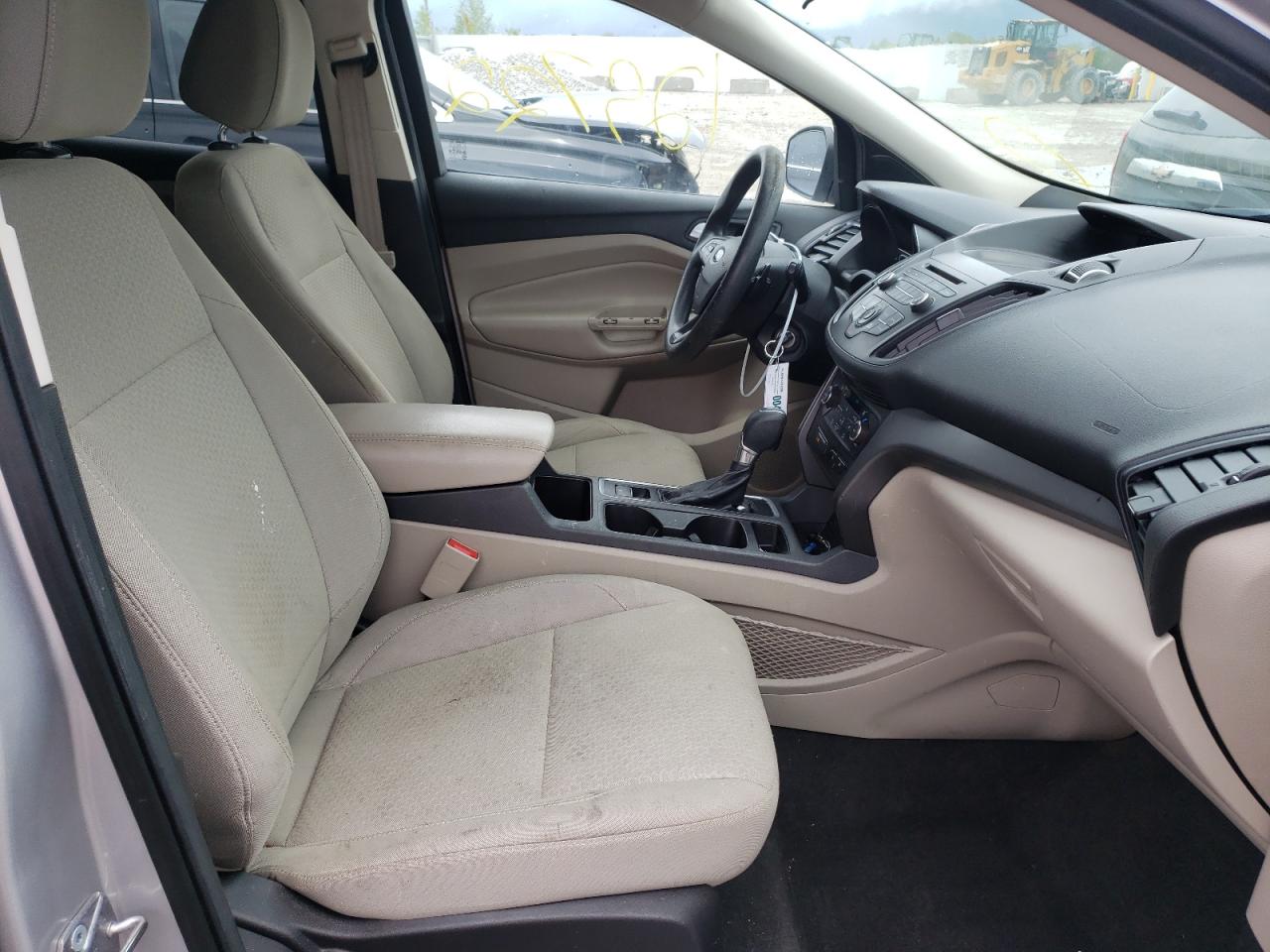 Photo 5 from auction – 2017 FORD ESCAPE SE with VIN 1FMCU0GD6HUC97706