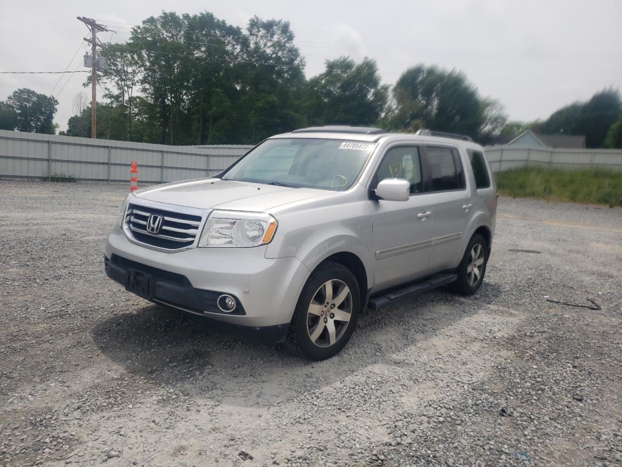 Photo 2 from auction – 2013 HONDA PILOT TOUR with VIN 5FNYF3H9XDB019099
