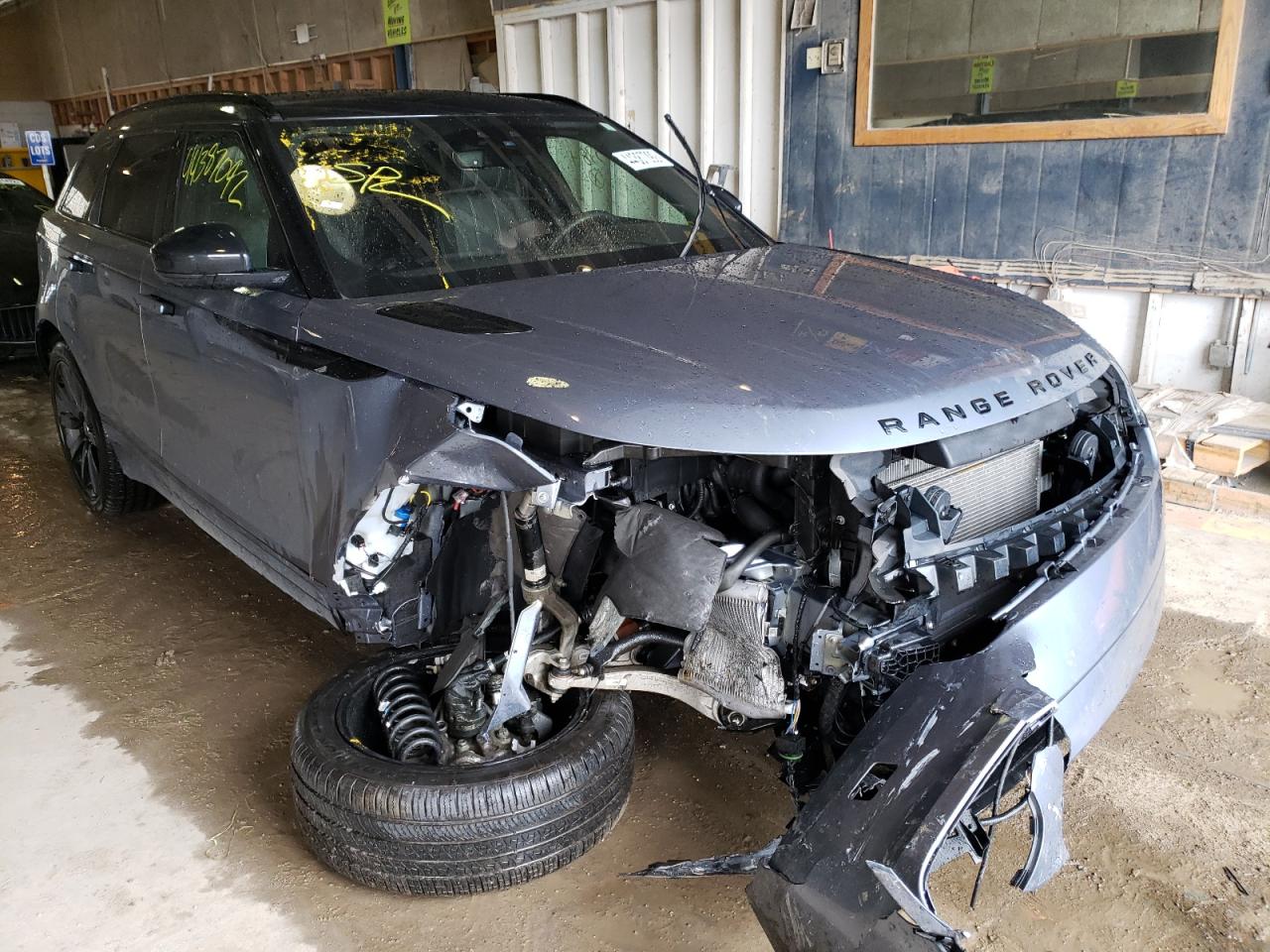 LAND ROVER RANGE ROVE 2019 with VIN SALYL2EX2KA215784 - Photo from auction