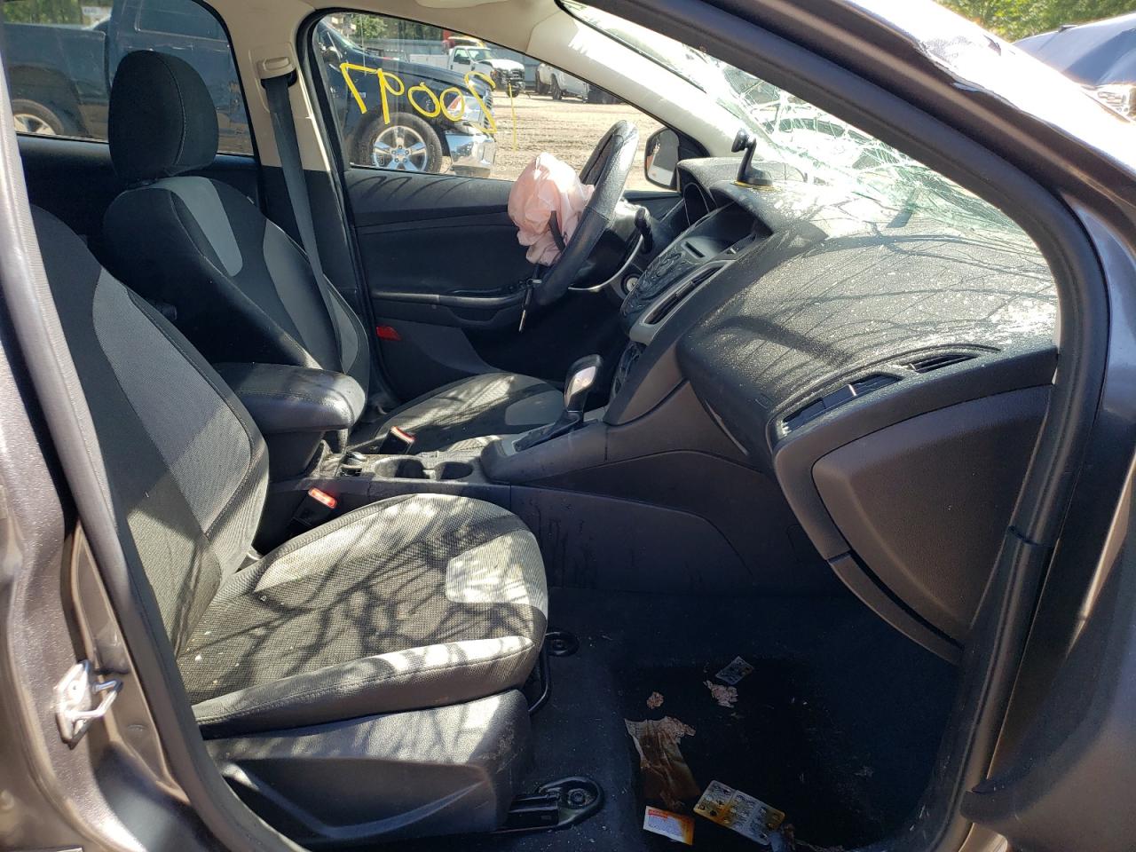 Photo 5 from auction – 2014 FORD FOCUS SE with VIN 1FADP3F25EL452013