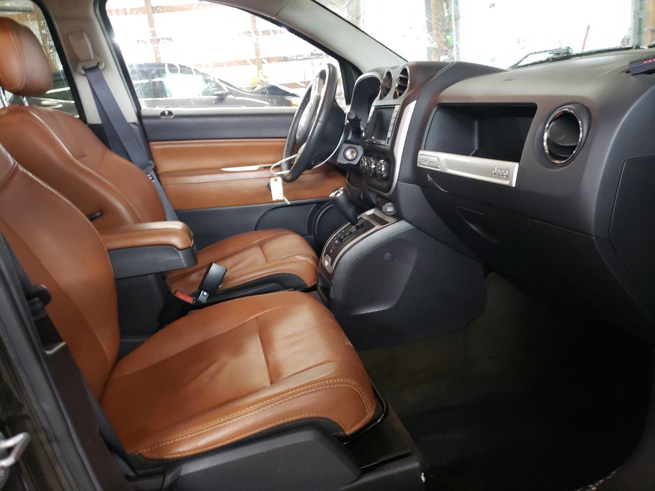 Photo 5 from auction – 2016 JEEP COMPASS LA with VIN 1C4NJCEA5GD576000