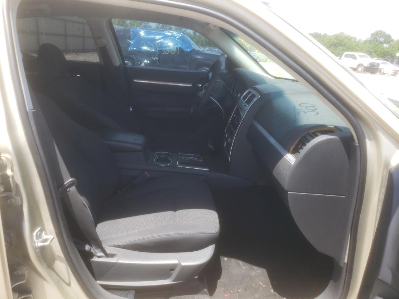 Photo 5 from auction – 2010 DODGE CHARGER with VIN 2B3CA3CVXAH197289