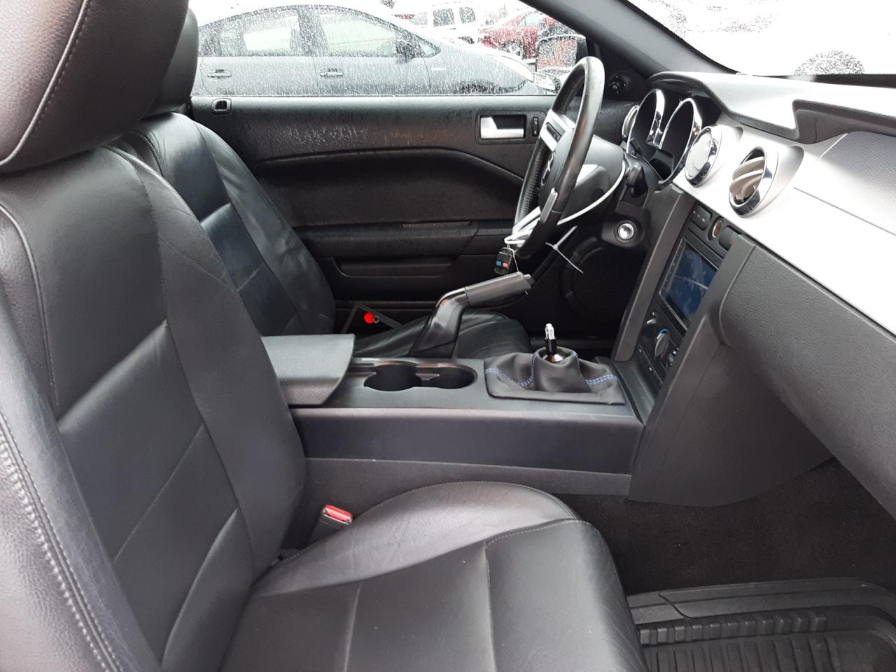 Photo 5 from auction – 2005 FORD MUSTANG with VIN 1ZVFT80N955233507