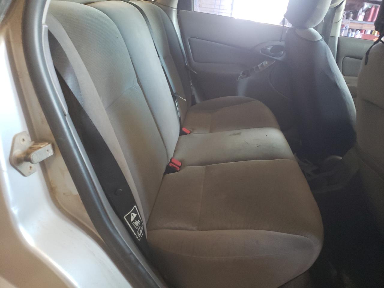 Photo 6 from auction – 2002 FORD FOCUS SE with VIN 1FAFP34322W135675