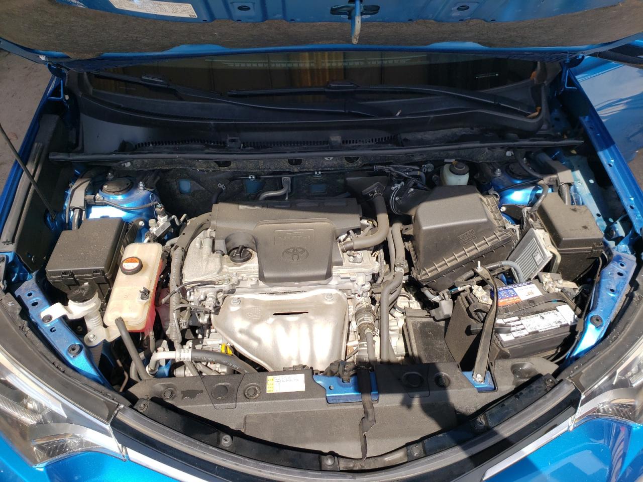 Photo 7 from auction – 2016 TOYOTA RAV4 LIMIT with VIN JTMYFREV2GJ070159