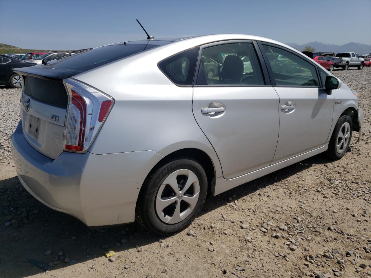 Photo 4 from auction – 2013 TOYOTA PRIUS with VIN JTDKN3DU5D5549310