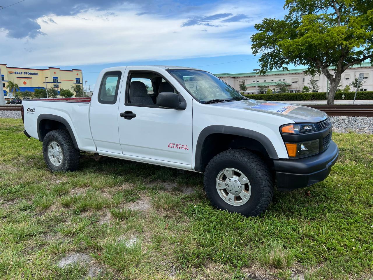 CHEVROLET COLORADO 2008 with VIN 1GCDT19EX88200068 - Photo from auction