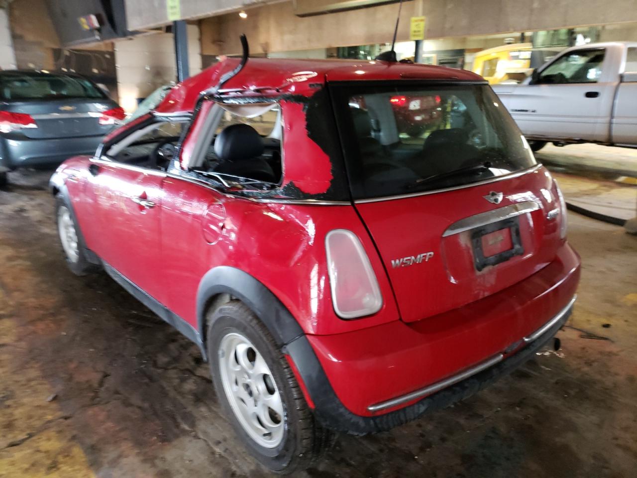 Photo 3 from auction – 2005 MINI COOPER with VIN WMWRC33405TC57714