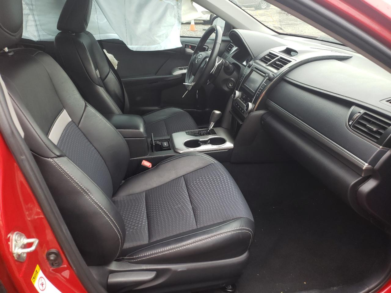 Photo 5 from auction – 2014 TOYOTA CAMRY L with VIN 4T1BF1FK3EU752437