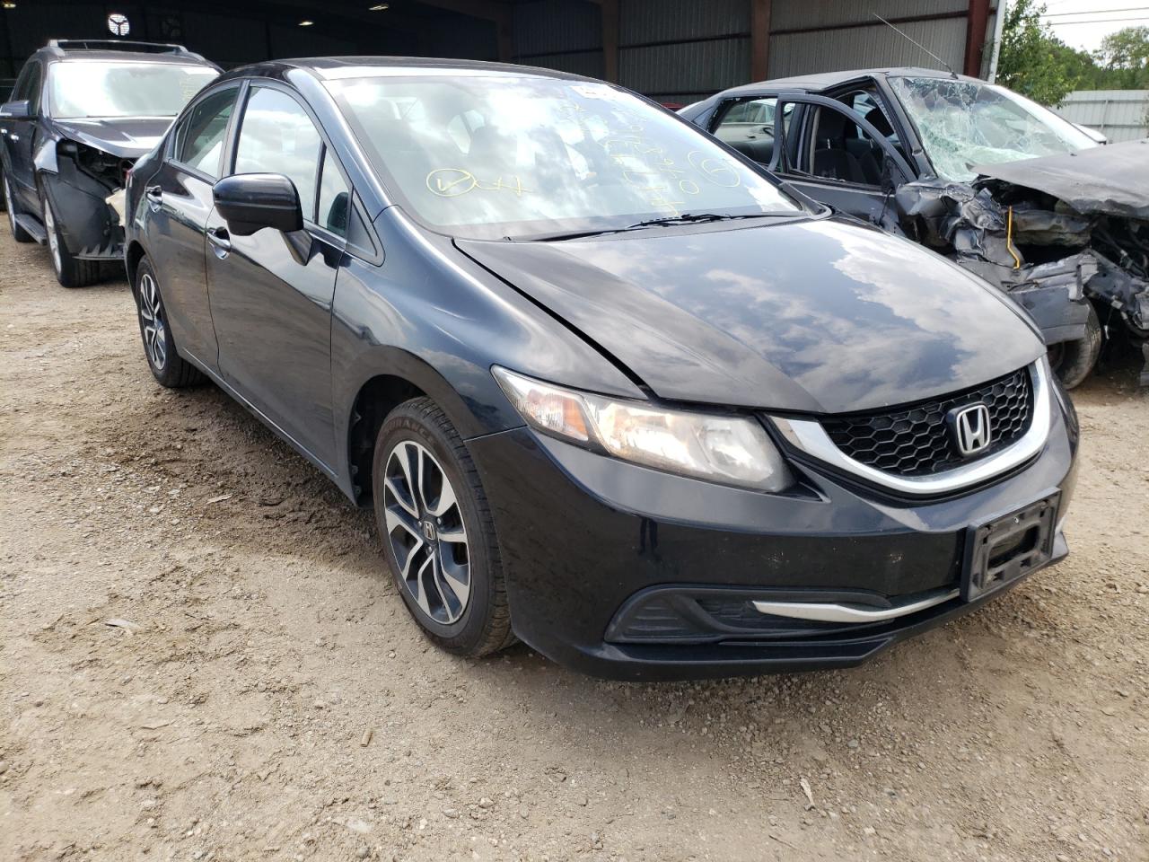 HONDA CIVIC EX 2015 с VIN 19XFB2F82FE046846 - Фото с аукциона