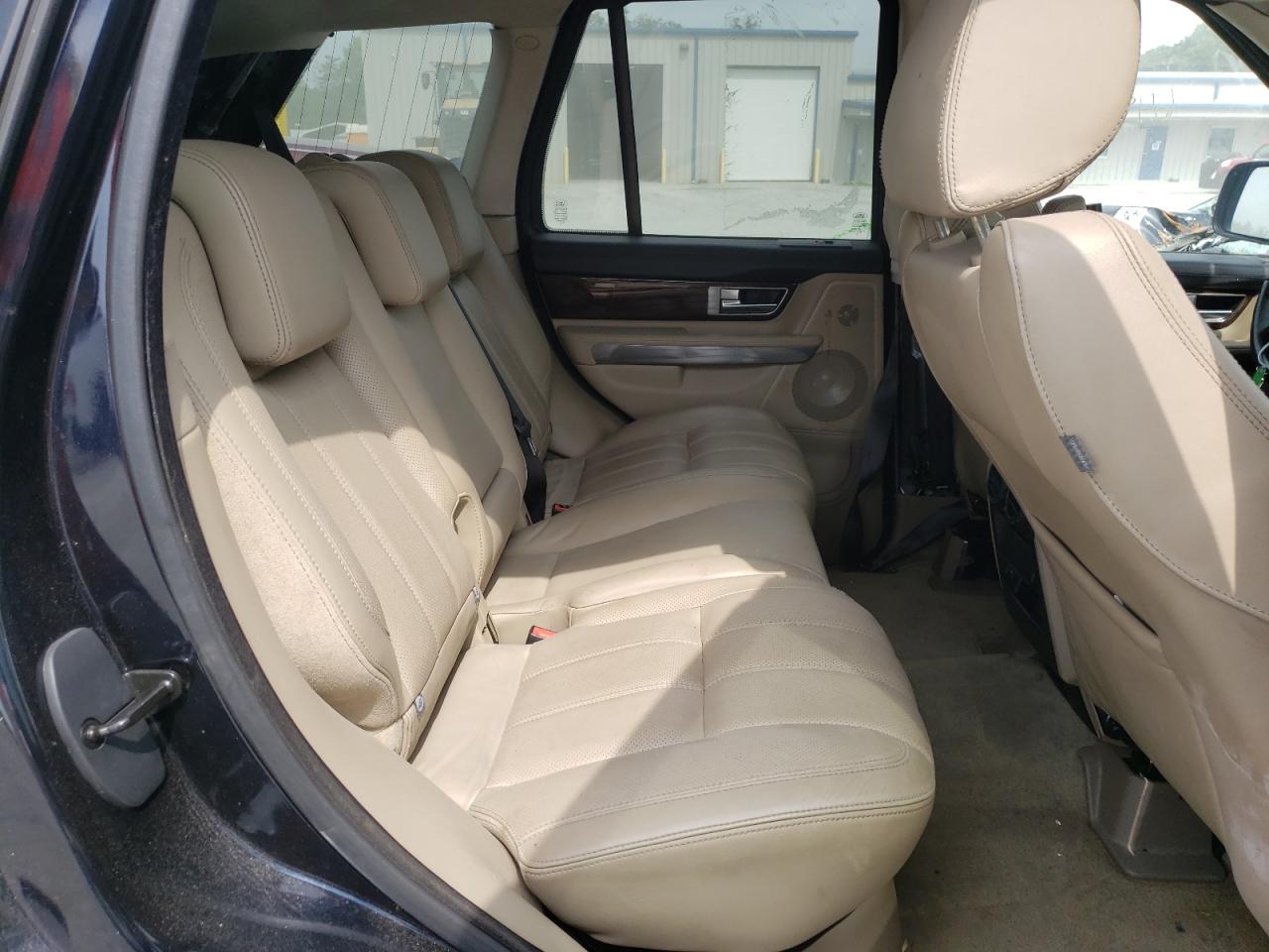 Photo 6 from auction – 2010 LAND ROVER RANGE ROVE with VIN SALSK2D4XAA243816