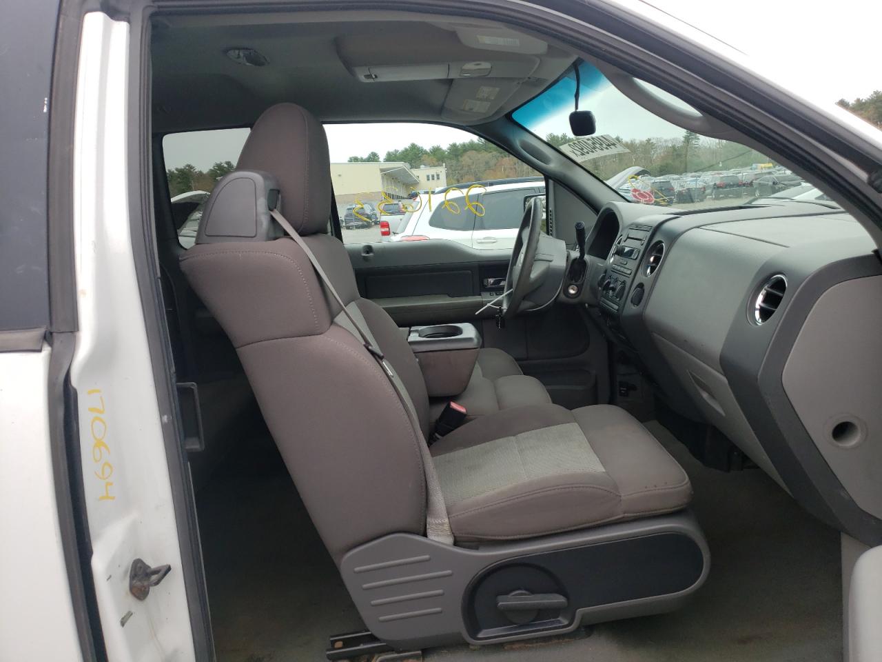Photo 5 from auction – 2006 FORD F150 with VIN 1FTPX14526FB11788