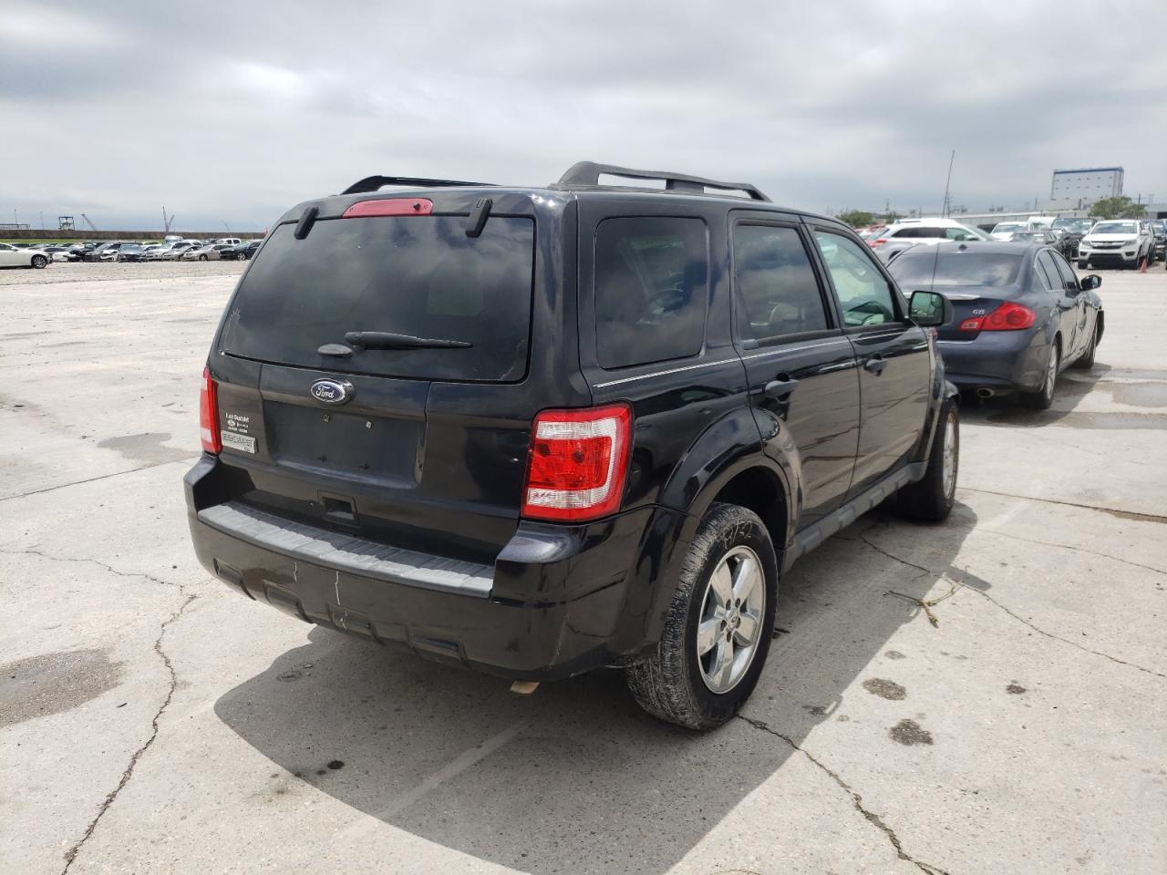 Photo 4 from auction – 2011 FORD ESCAPE XLT with VIN 1FMCU9D72BKC47651