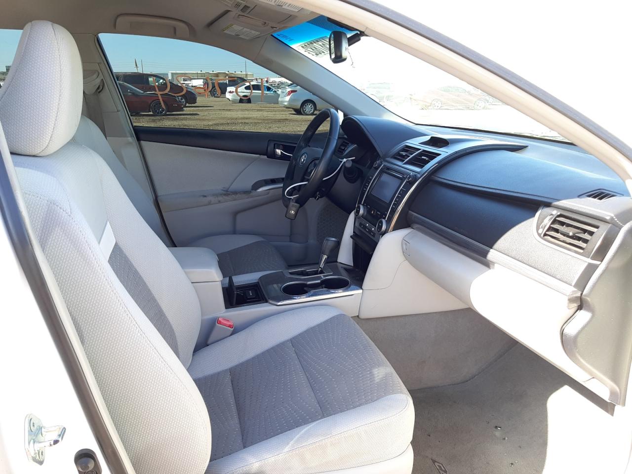 Photo 5 from auction – 2012 TOYOTA CAMRY HYBR with VIN 4T1BD1FK6CU055007