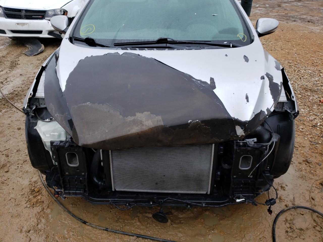 Photo 9 from auction – 2011 HYUNDAI ELANTRA GL with VIN 5NPDH4AE3BH006859