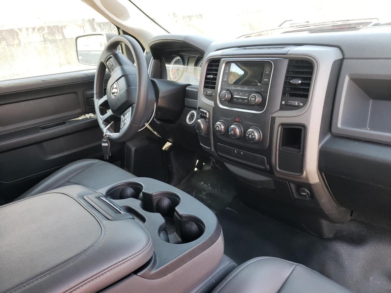 Photo 9 from auction – 2019 RAM 1500 CLASS with VIN 1C6RR6FG6KS552783