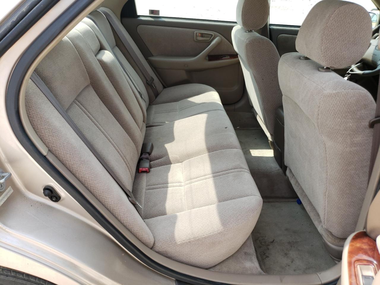 Photo 6 from auction – 2001 TOYOTA CAMRY LE with VIN 4T1BF22K71U958642