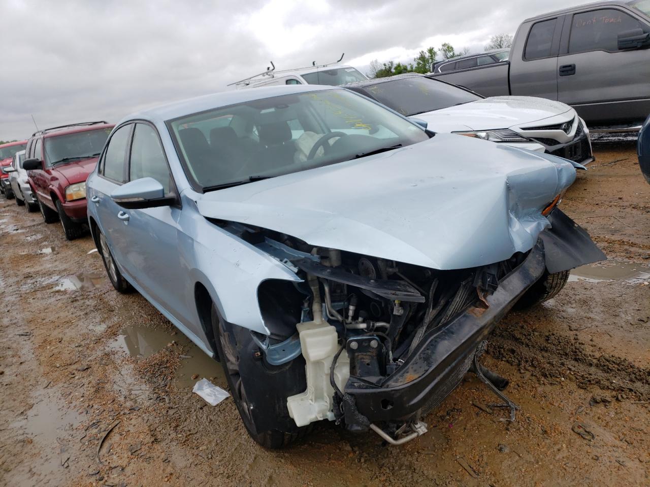 Photo 1 from auction – 2012 VOLKSWAGEN PASSAT S with VIN 1VWAP7A3XCC060532