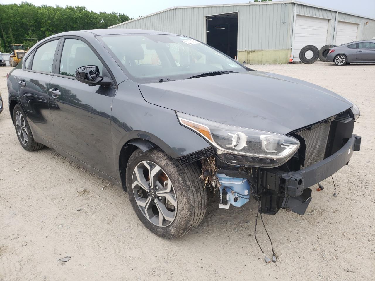 KIA FORTE FE 2021 with VIN 3KPF24AD2ME326859 - Photo from auction