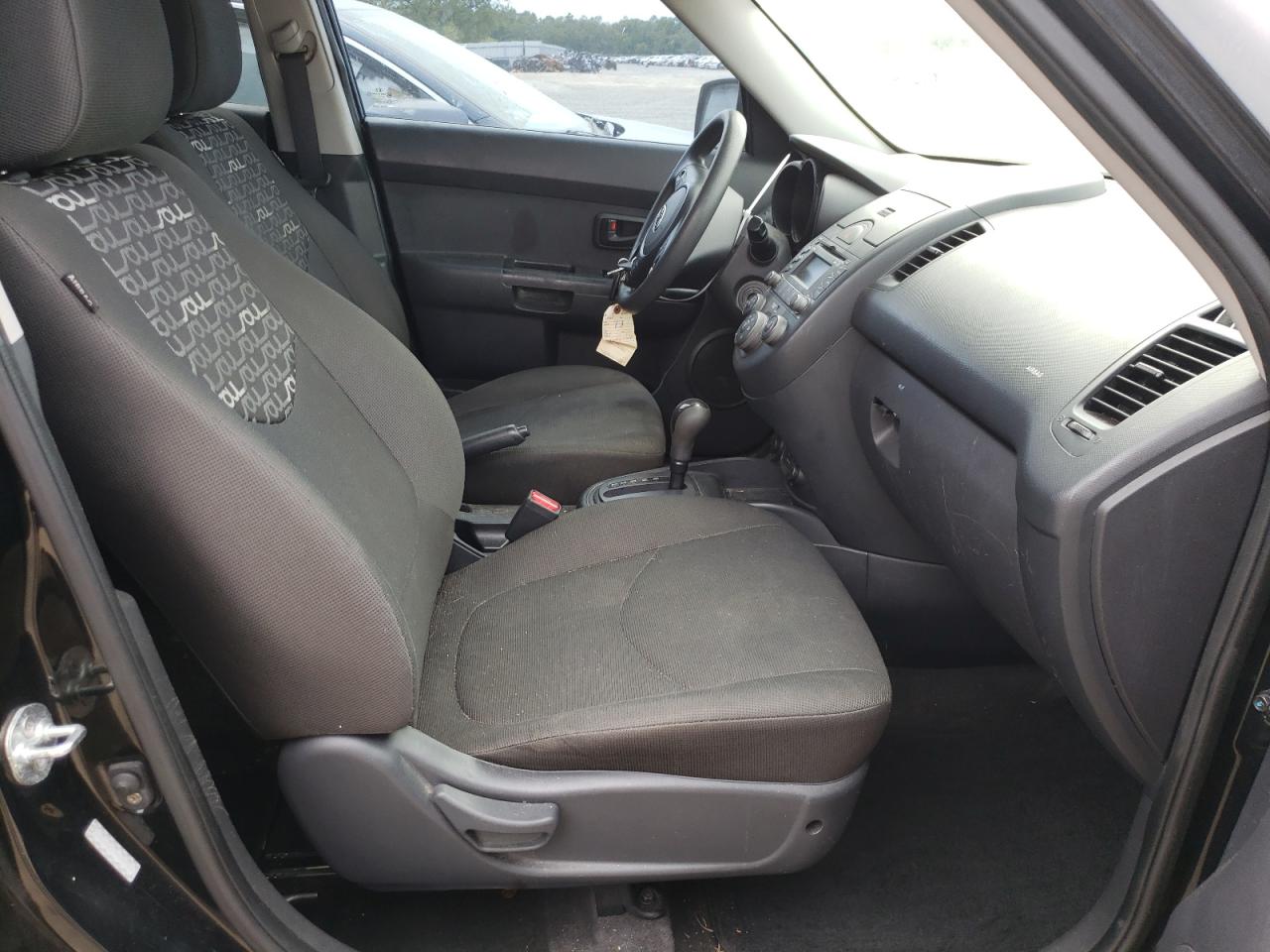 Photo 5 from auction – 2010 KIA SOUL + with VIN KNDJT2A27A7032413