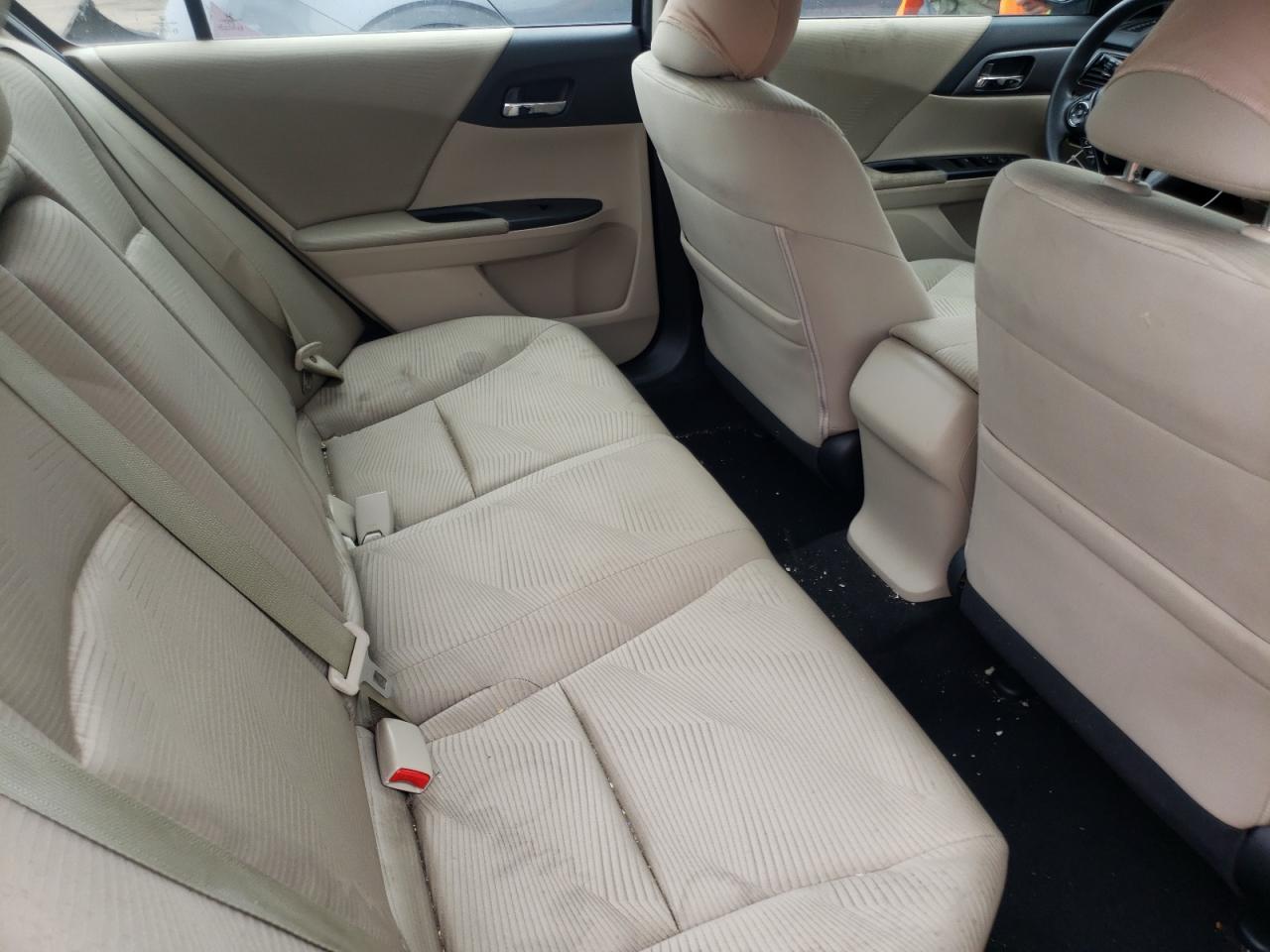 Photo 6 from auction – 2015 HONDA ACCORD LX with VIN 1HGCR2F32FA062410