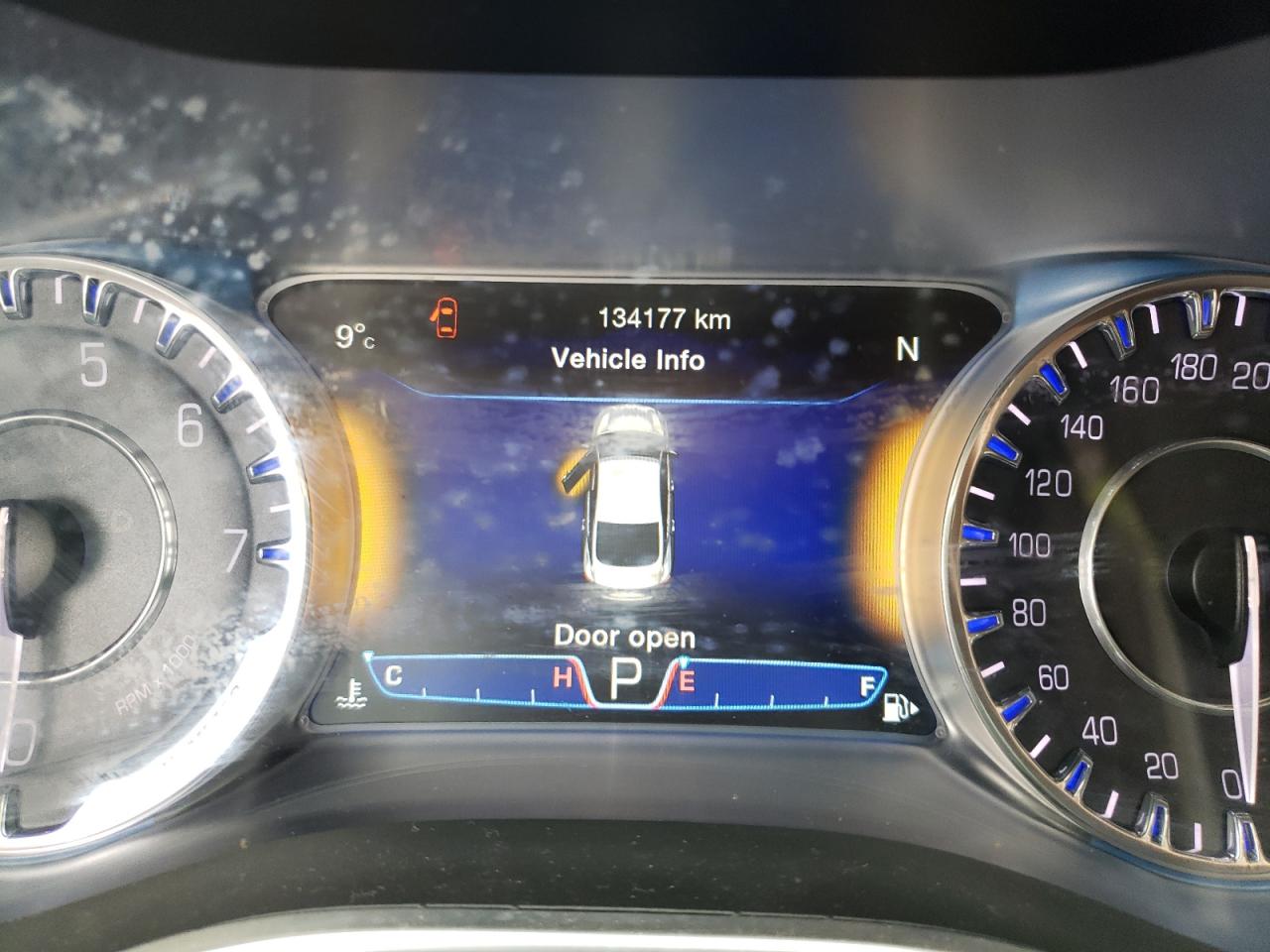 Photo 8 from auction – 2016 CHRYSLER 200 C with VIN 1C3CCCCG4GN185430