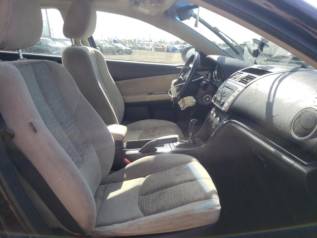Photo 5 from auction – 2010 MAZDA 6 I with VIN 1YVHZ8CH8A5M06857