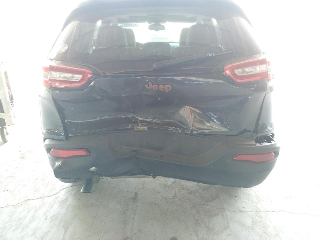 Photo 9 from auction – 2016 JEEP CHEROKEE L with VIN 1C4PJLCB7GW256671