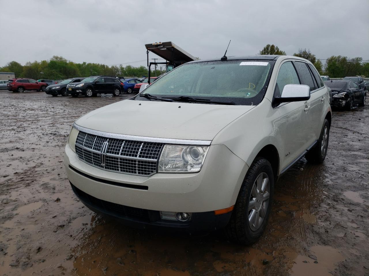 Photo 2 from auction – 2007 LINCOLN MKX with VIN 2LMDU88C07BJ39718