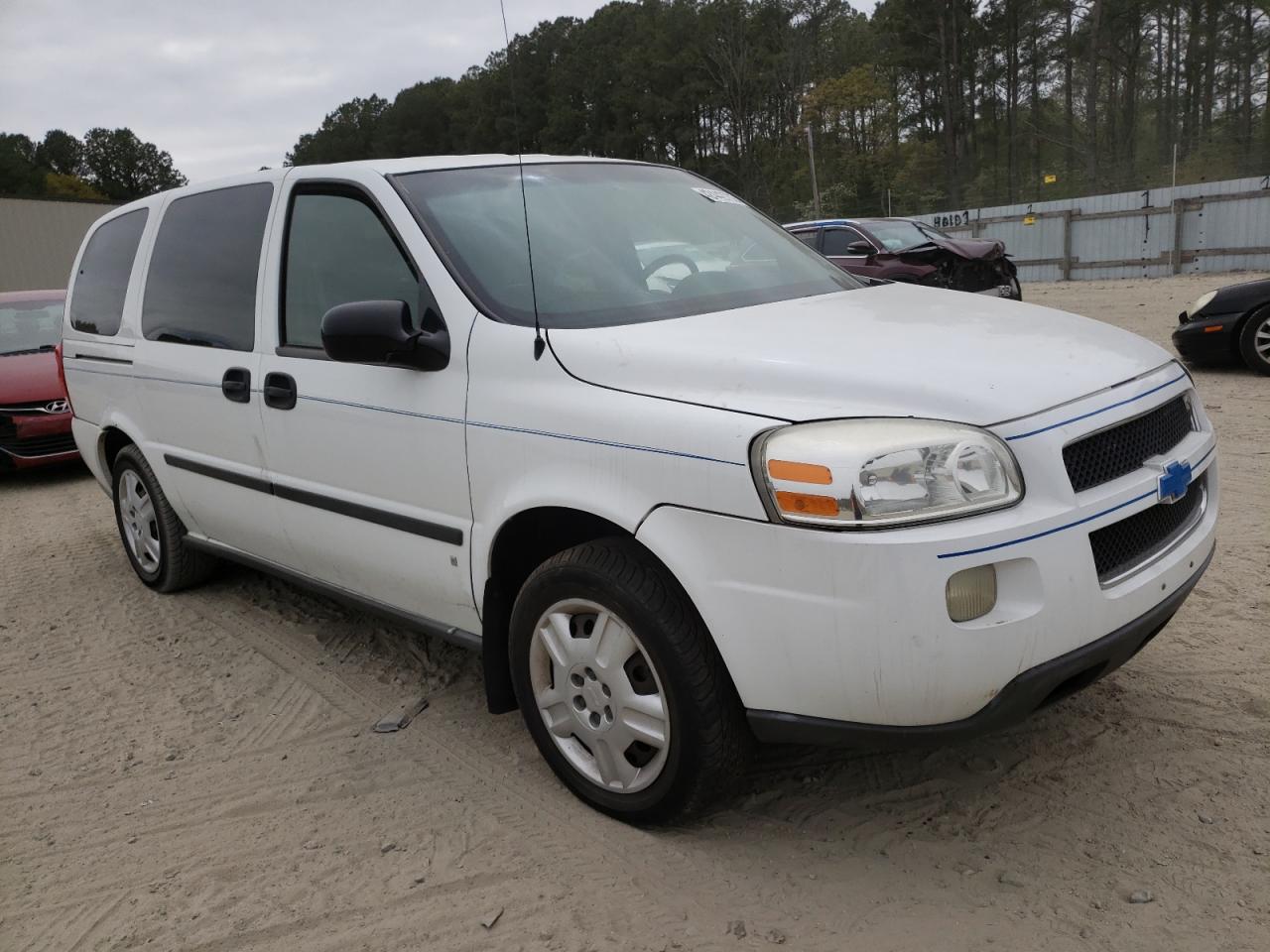 CHEVROLET UPLANDER L 2006 with VIN 1GNDV23L56D213927 - Photo from auction