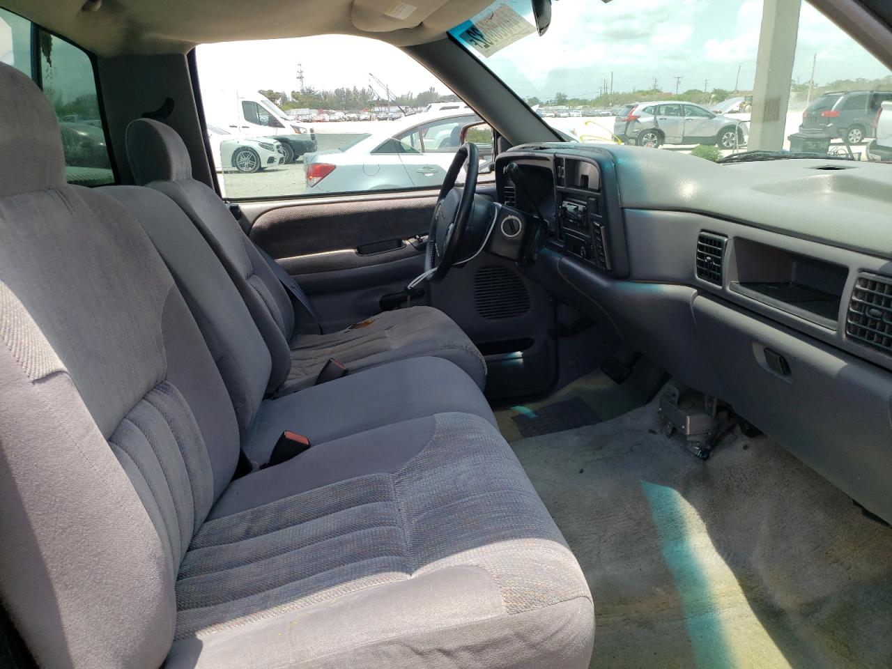 Photo 5 from auction – 1997 DODGE RAM 1500 with VIN 1B7HC16Z1VS291786