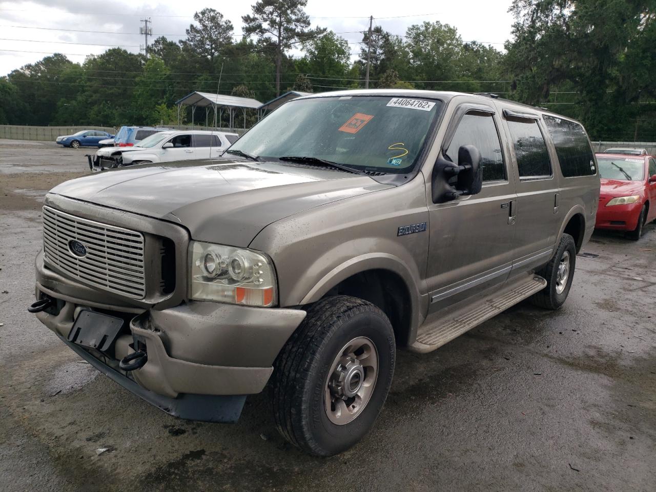 Photo 2 from auction – 2004 FORD EXCURSION with VIN 1FMSU43P54ED08105