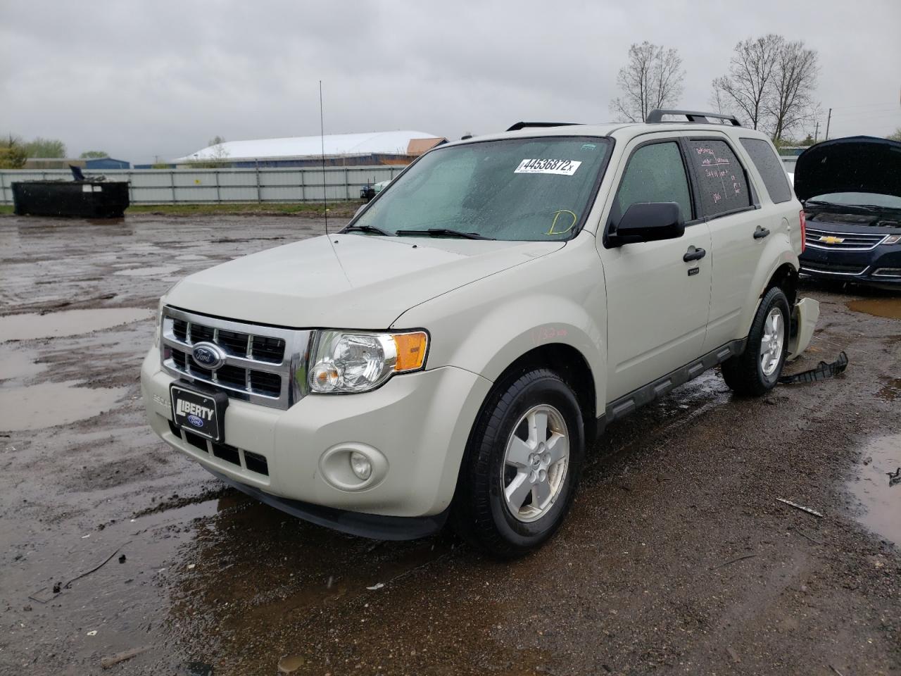 Photo 2 from auction – 2009 FORD ESCAPE XLT with VIN 1FMCU03709KA37041