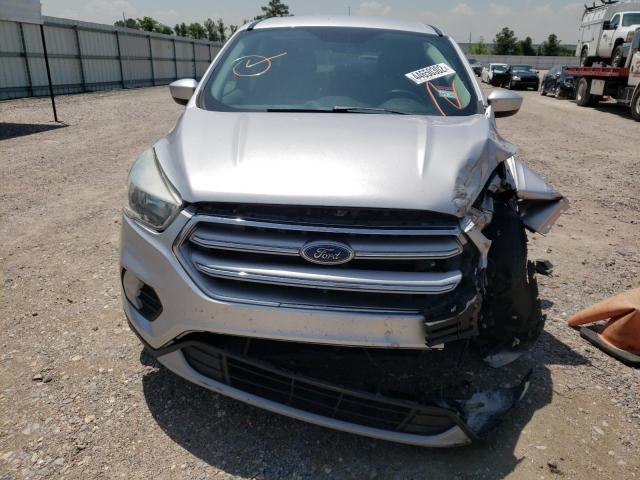 Photo 9 from auction – 2017 FORD ESCAPE SE with VIN 1FMCU0GD4HUB03268