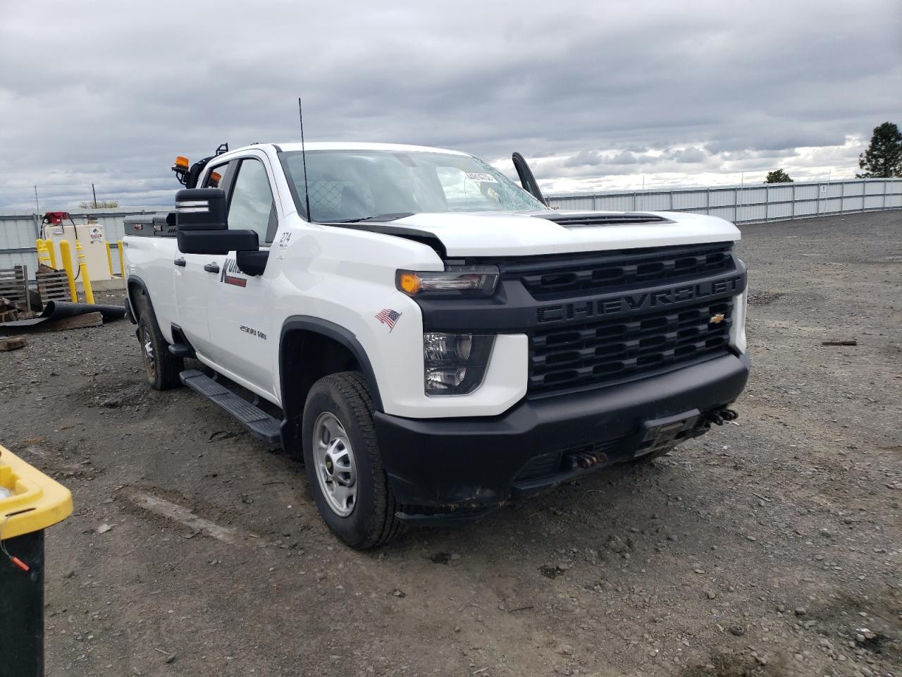 CHEVROLET SILVERADO 2020 with VIN 1GC2YLE74LF247712 - Photo from auction