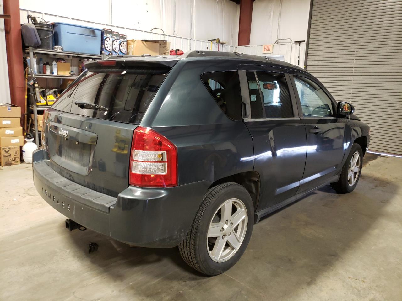 Photo 4 from auction – 2007 JEEP COMPASS with VIN 1J8FF47W87D129853