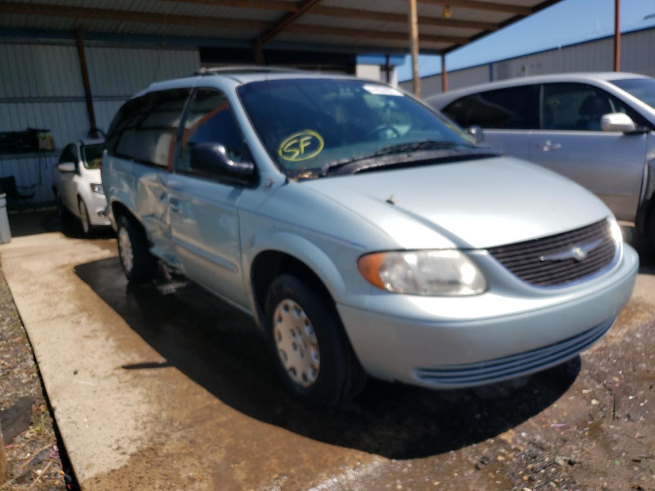 CHRYSLER TOWN & COU 2002 with VIN 2C4GP44302R644984 - Photo from auction