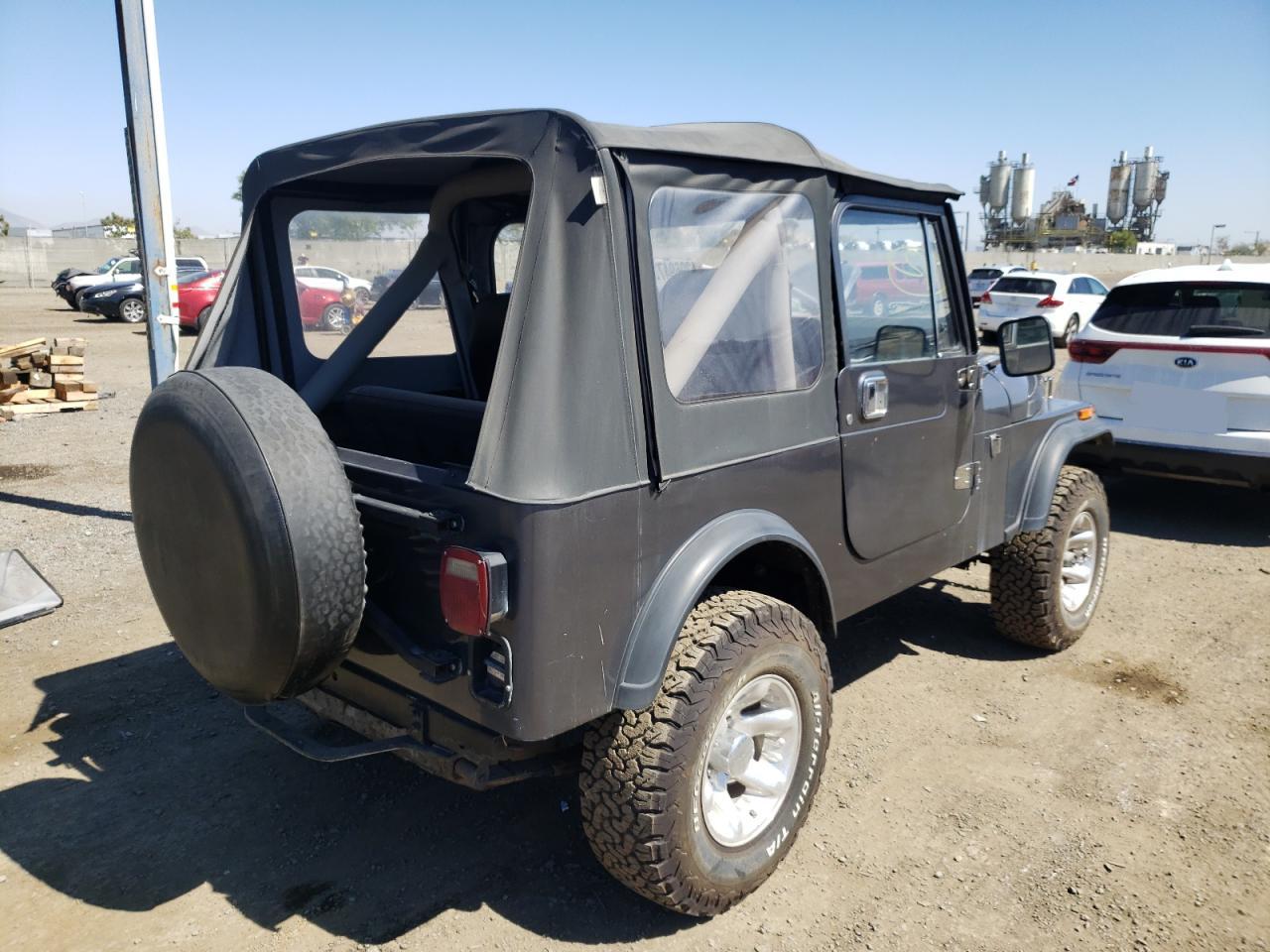 Photo 4 from auction – 1985 JEEP JEEP CJ7 with VIN 1JCCM87E7FT080565
