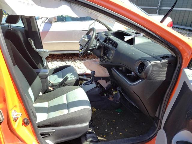 Photo 5 from auction – 2014 TOYOTA PRIUS C with VIN JTDKDTB36E1083697