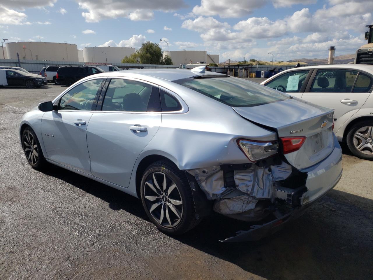 Photo 3 from auction – 2017 CHEVROLET MALIBU LT with VIN 1G1ZE5ST0HF260834