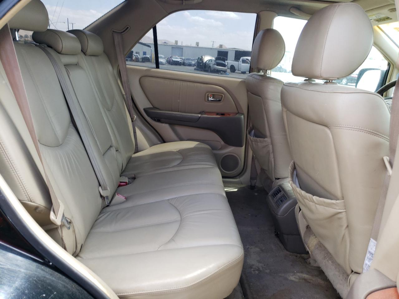 Photo 6 from auction – 2002 LEXUS RX 300 with VIN JTJHF10U220246705
