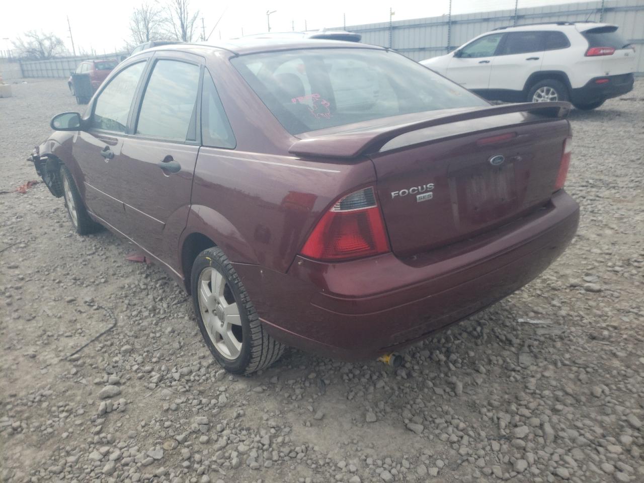 Photo 3 from auction – 2007 FORD FOCUS ZX4 with VIN 1FAHP34N97W197656