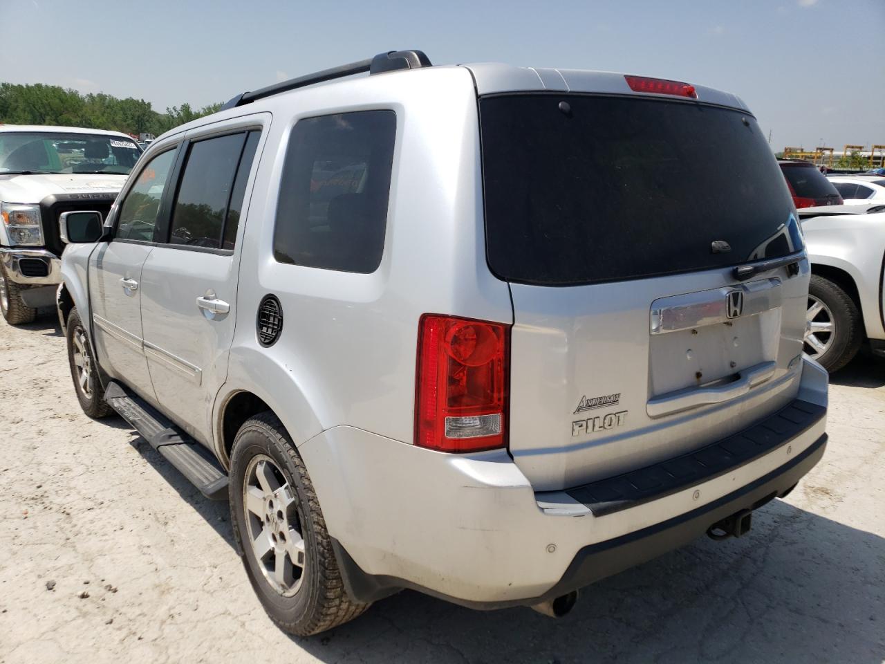 Photo 3 from auction – 2009 HONDA PILOT TOUR with VIN 5FNYF48929B030790
