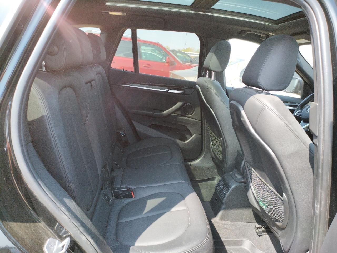 Photo 6 from auction – 2018 BMW X1 XDRIVE2 with VIN WBXHT3C35J3F03885