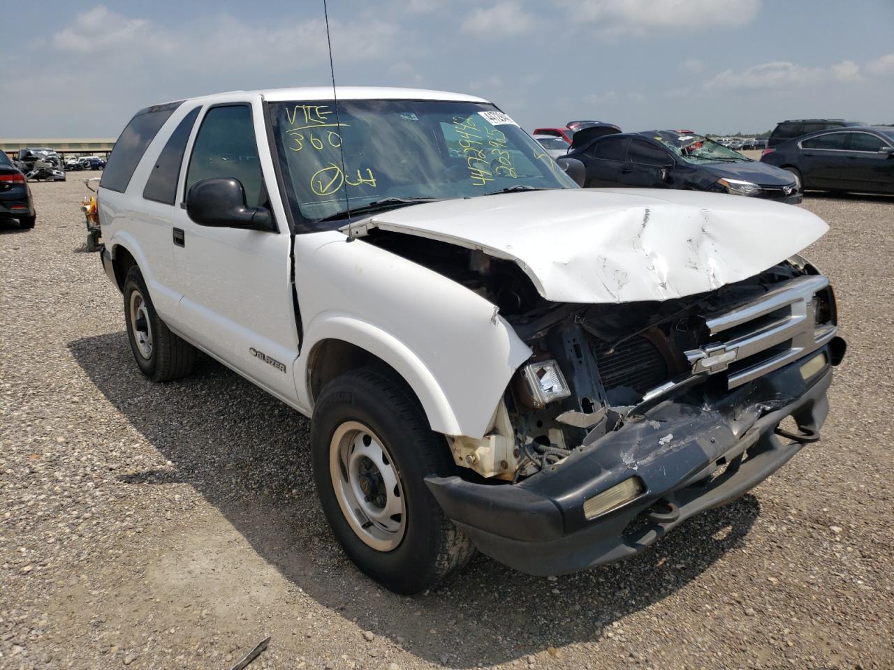 CHEVROLET BLAZER 1997 with VIN 1GNCT18W6VK203965 - Photo from auction
