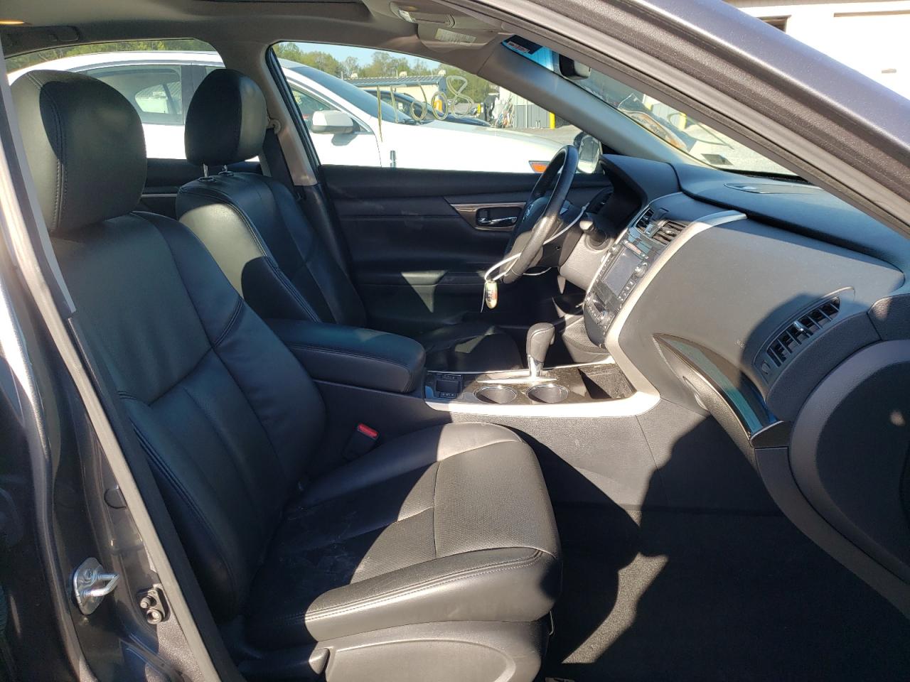 Photo 5 from auction – 2014 NISSAN ALTIMA 2.5 with VIN 1N4AL3AP1EC176706