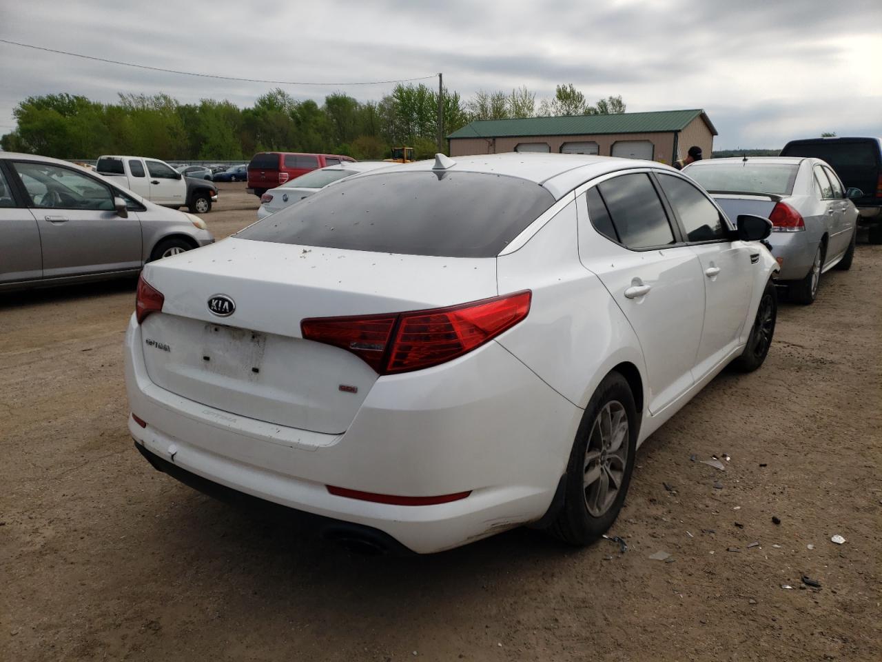 Photo 4 from auction – 2011 KIA OPTIMA LX with VIN KNAGM4A70B5101807