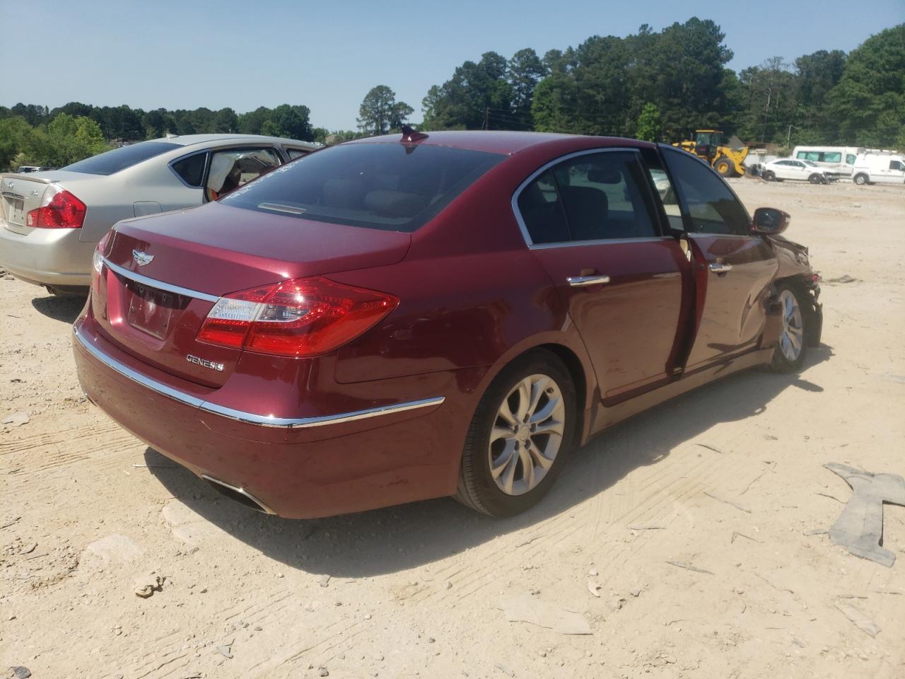 Photo 4 from auction – 2013 HYUNDAI GENESIS 3. with VIN KMHGC4DD7DU219462