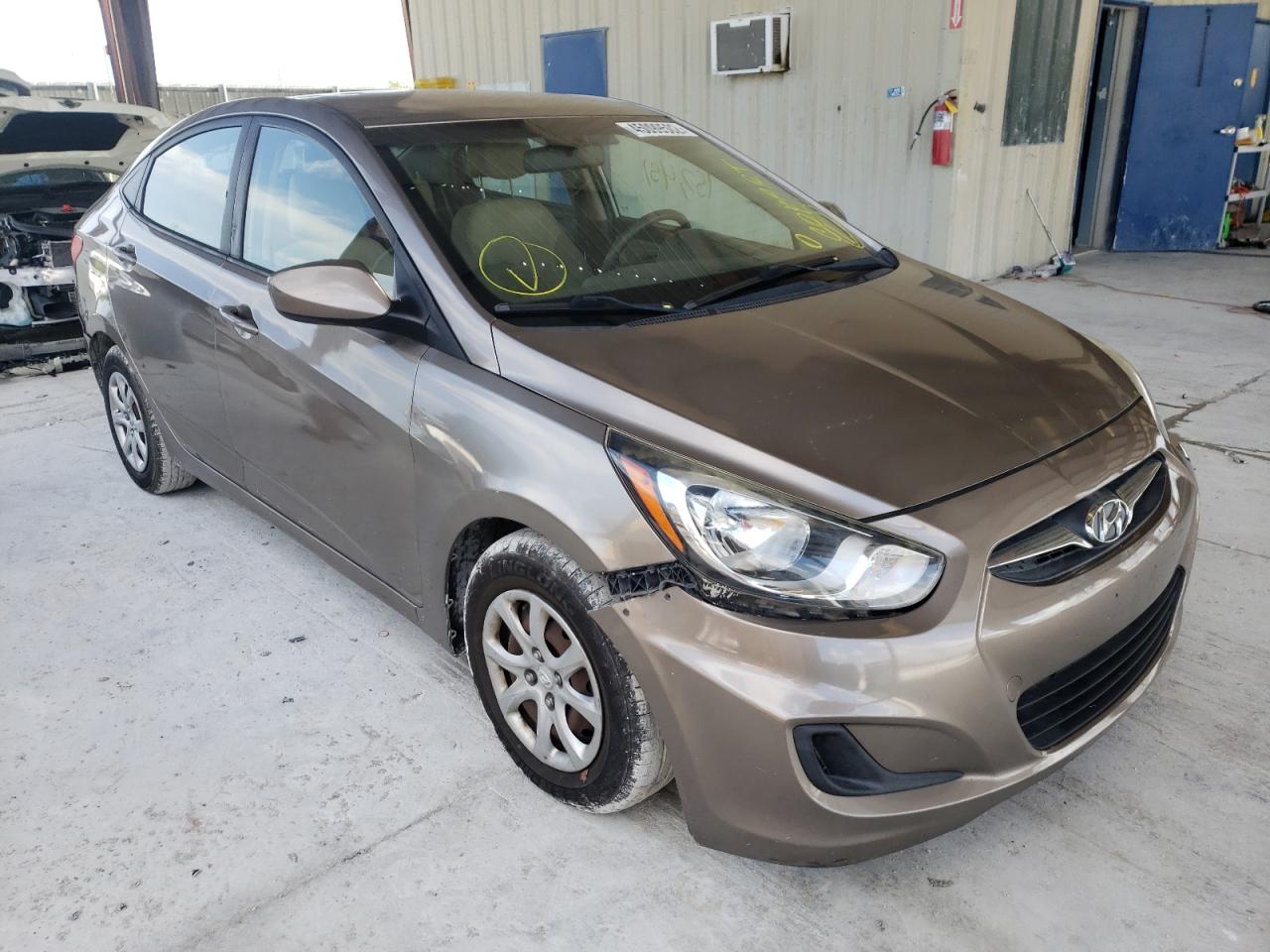 HYUNDAI ACCENT GLS 2014 with VIN KMHCT4AE0EU638511 - Photo from auction